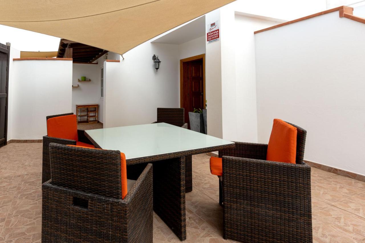 Villa Marina II Beachfront Corralejo By Holidays Home Esterno foto